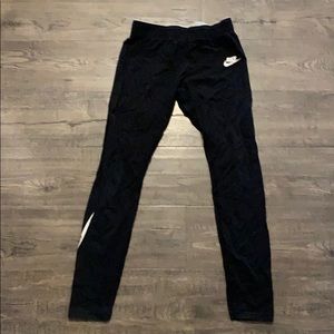 Girls Nike leggings